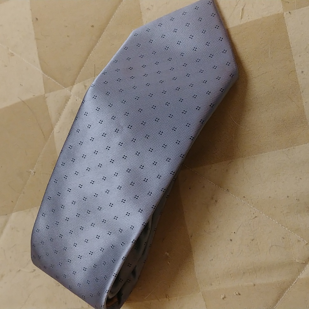 Men's necktie